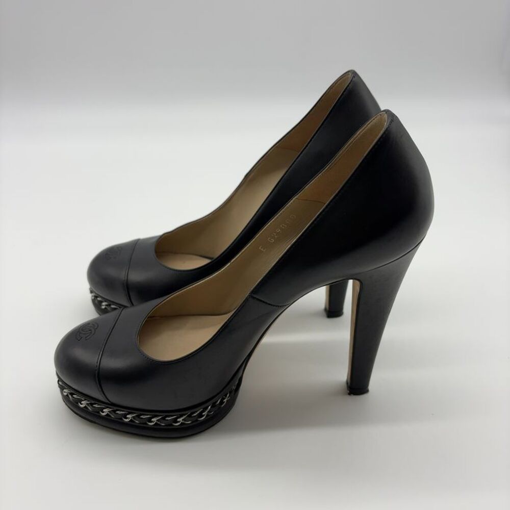 CHANEL Black Leather Platform Chain-Trim Pumps - Picture 3 of 5